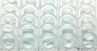 Qual a frequência deve mudar de lentes de contacto