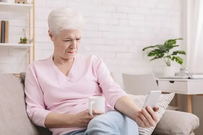 O que provoca presbiopia?
