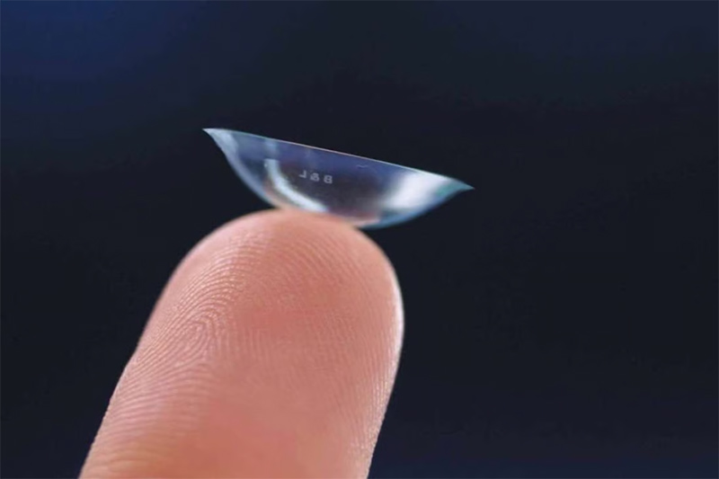 Materiais utilizados no fabrico de lentes de contacto
