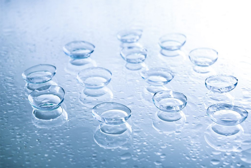 Conteúdo de água é um parâmetro mais importantes das lentes de Contacto