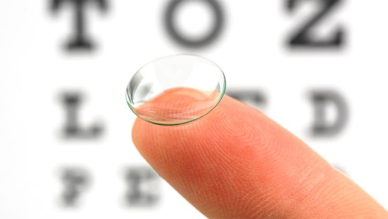 O que são as lentes de contacto tóricas mensais?