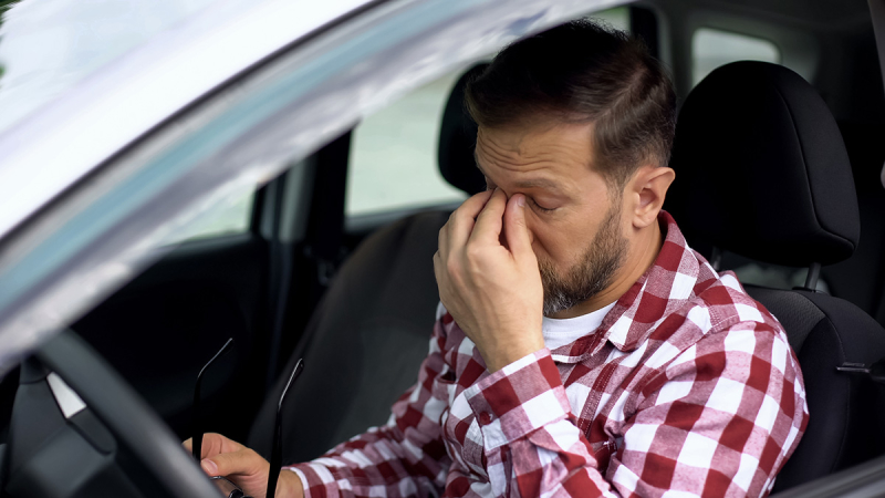 Combater a fadiga visual ao volante: Guia para uma condução mais segura