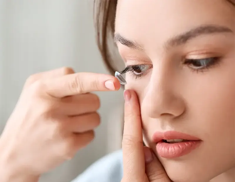 É seguro usar lentes de contacto na sauna? Precauções e conselhos essenciais